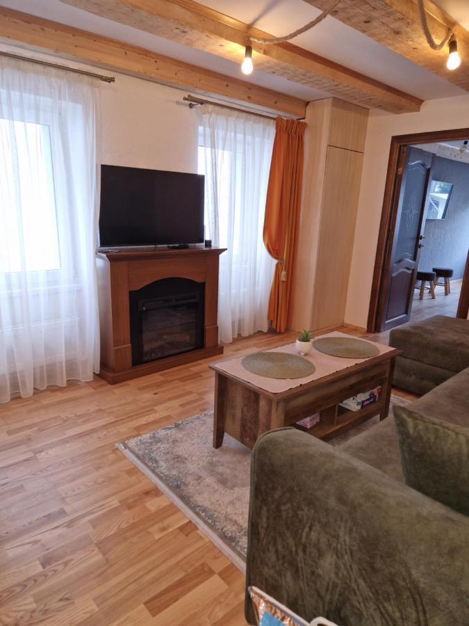 Evelyn'S Place Apartment Brașov Exterior foto
